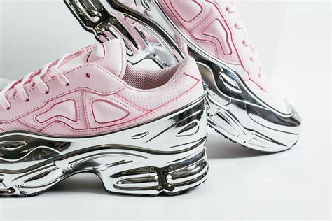 raf simons adidas replica ozweego chrome